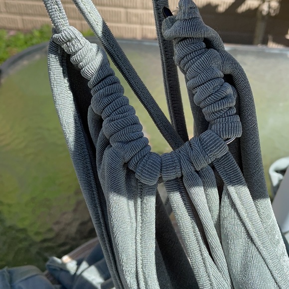 NWT cut out maxi dress sea foam sage halter silky thighsplit halter2-4/6-8/10-12 - Picture 15 of 17